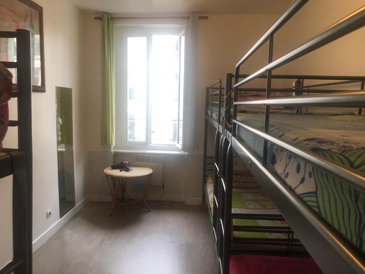 Bed Male Dormitory Room