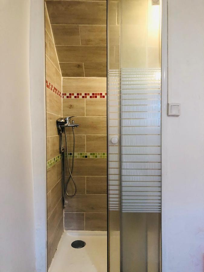 Double or Twin Room Private Bathroom