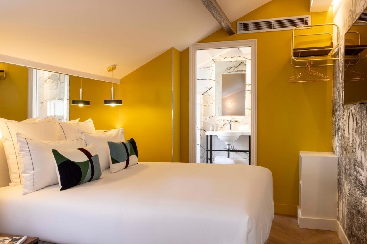 Double Room Exotique