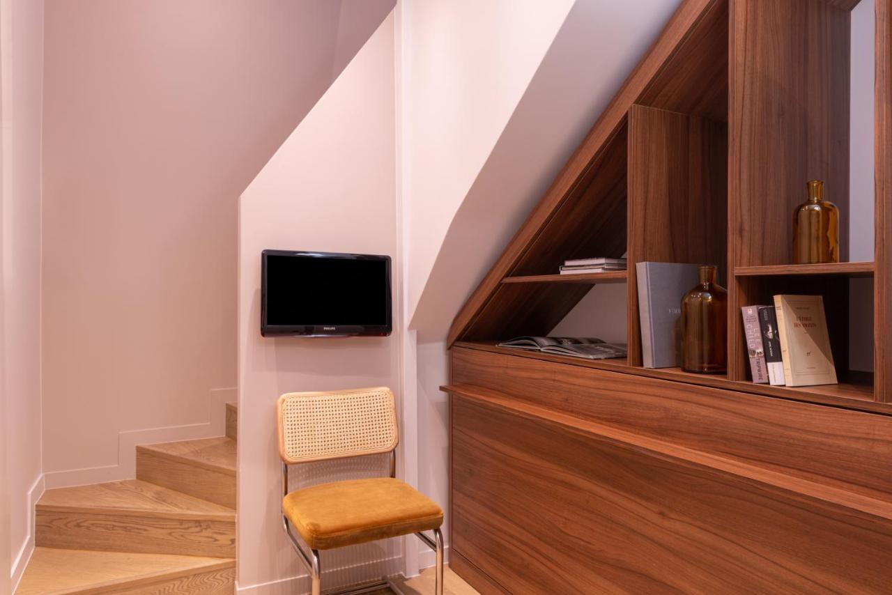 Duplex Room