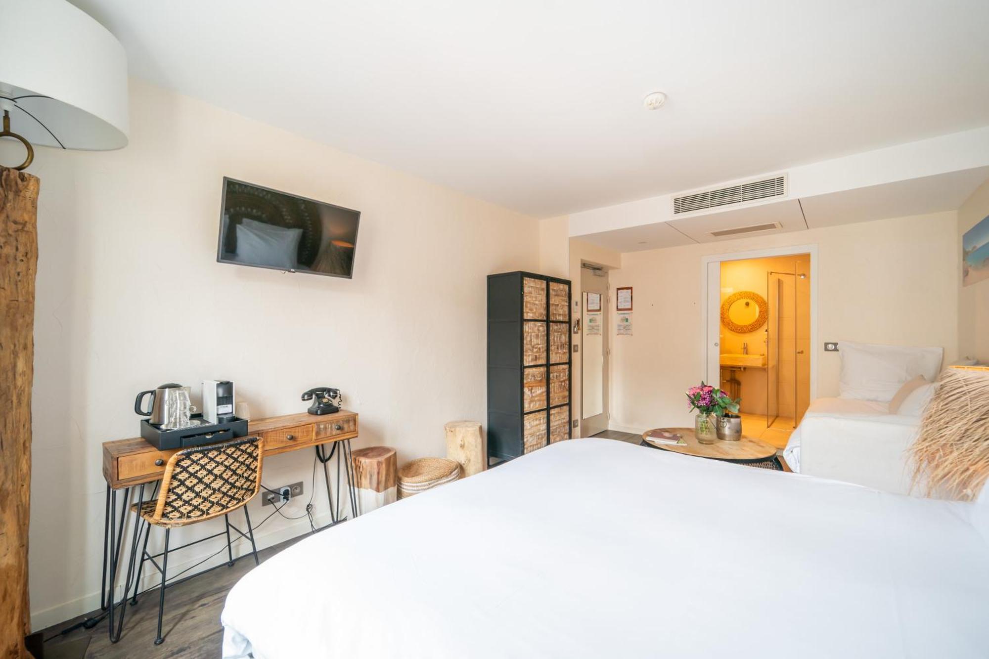 Suite Grand lit double lit simple