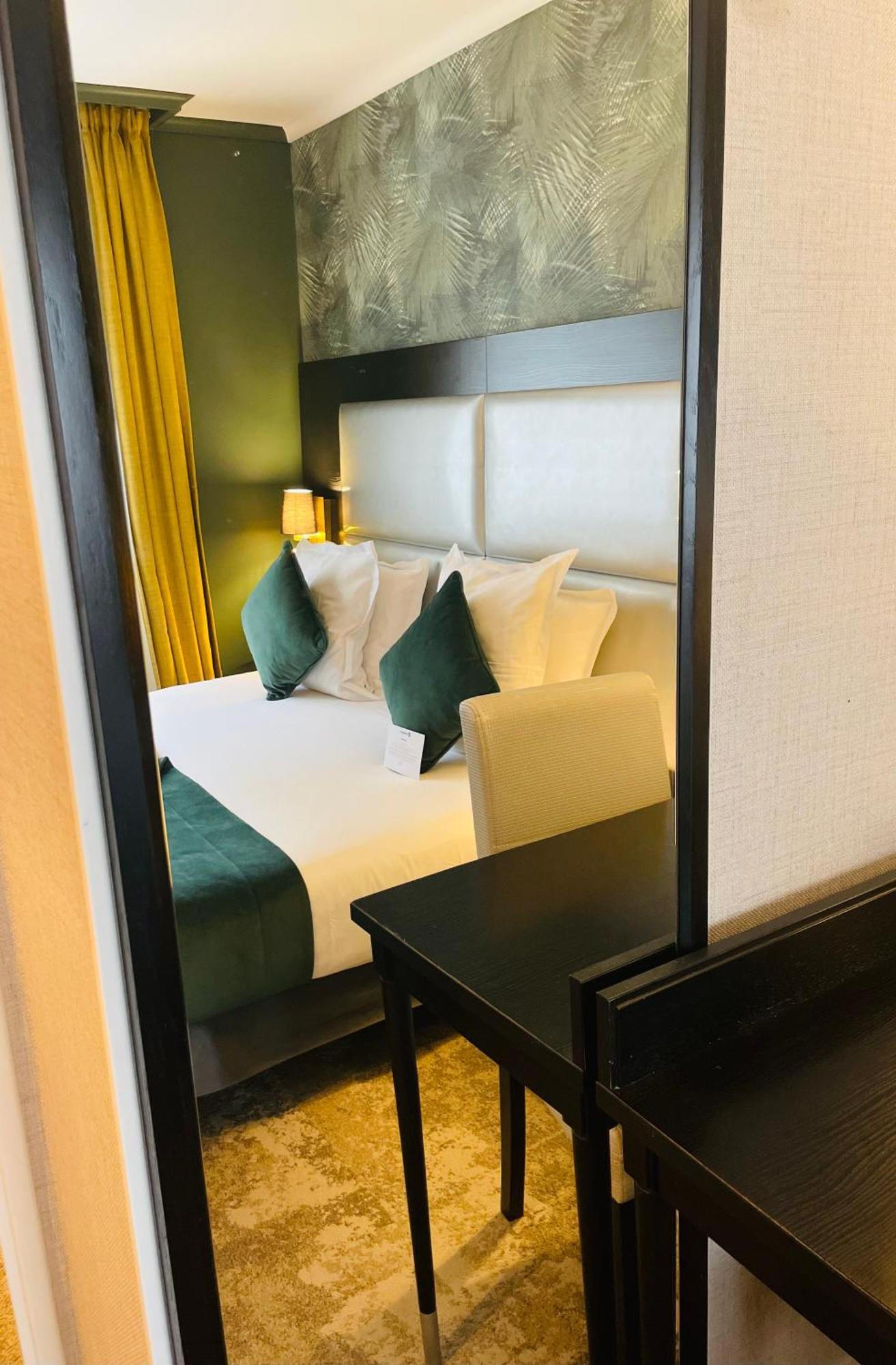 Classic Double Room