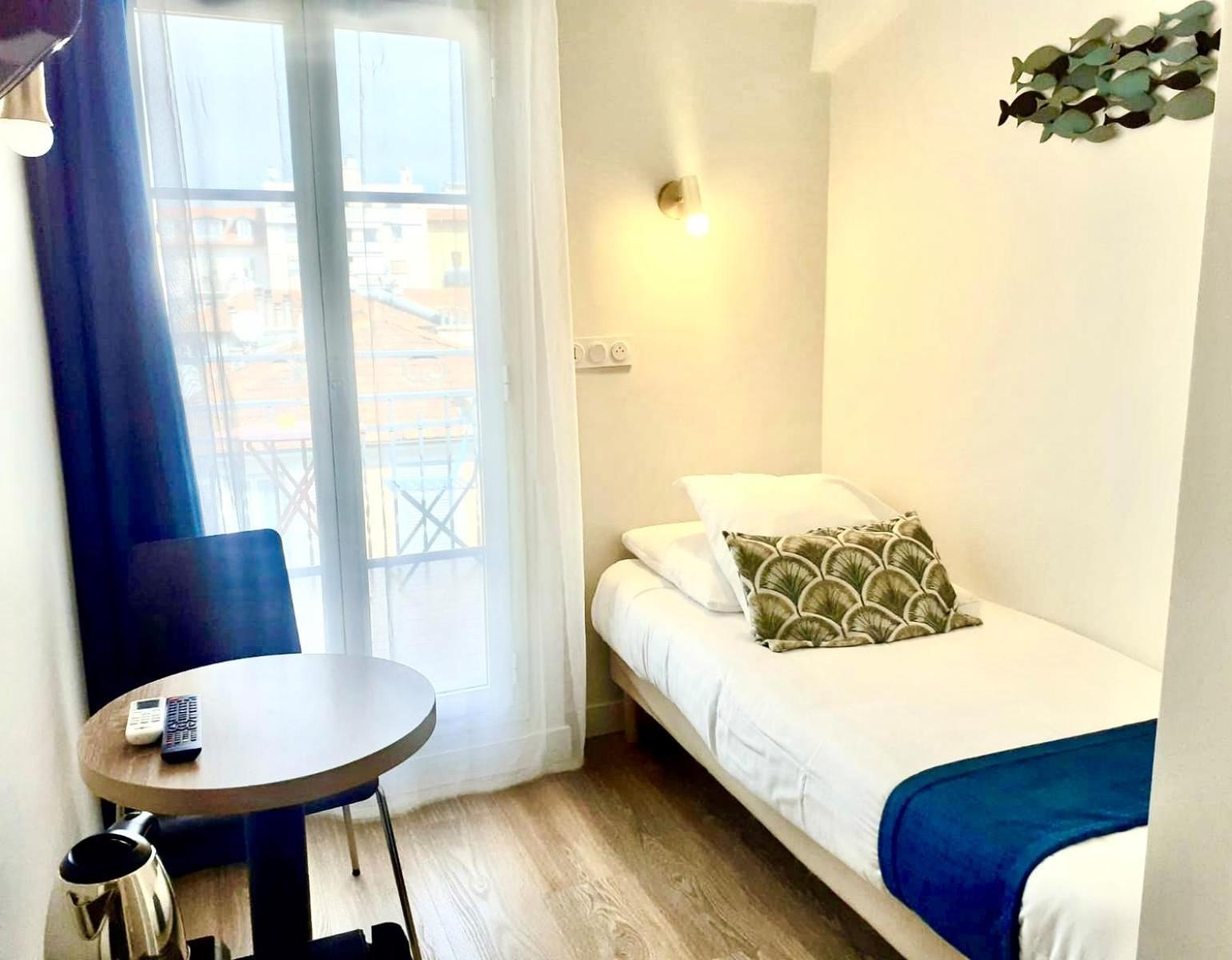 Single Room Terrace