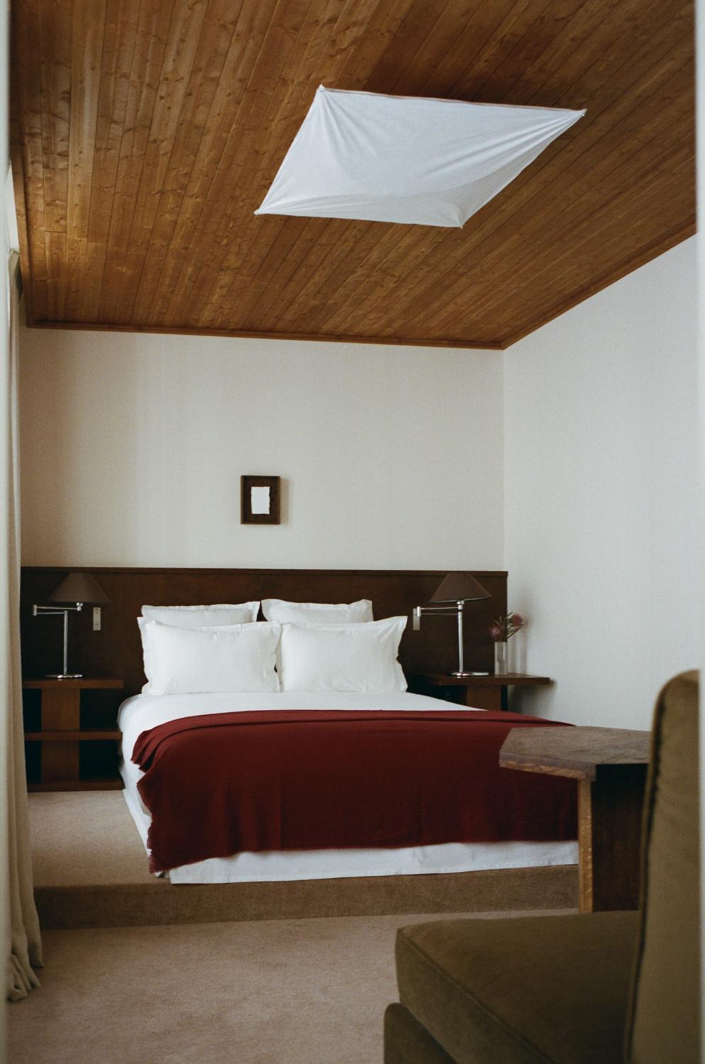 Connecting Rooms