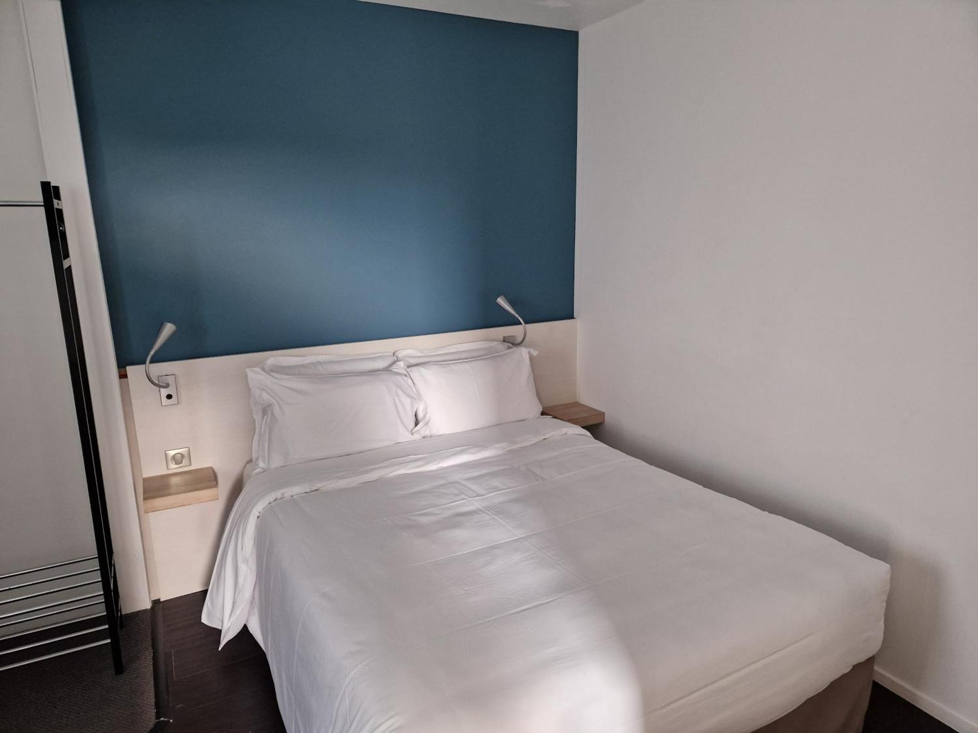 Privilege Room with One Double Bed and One Sofa Bed
