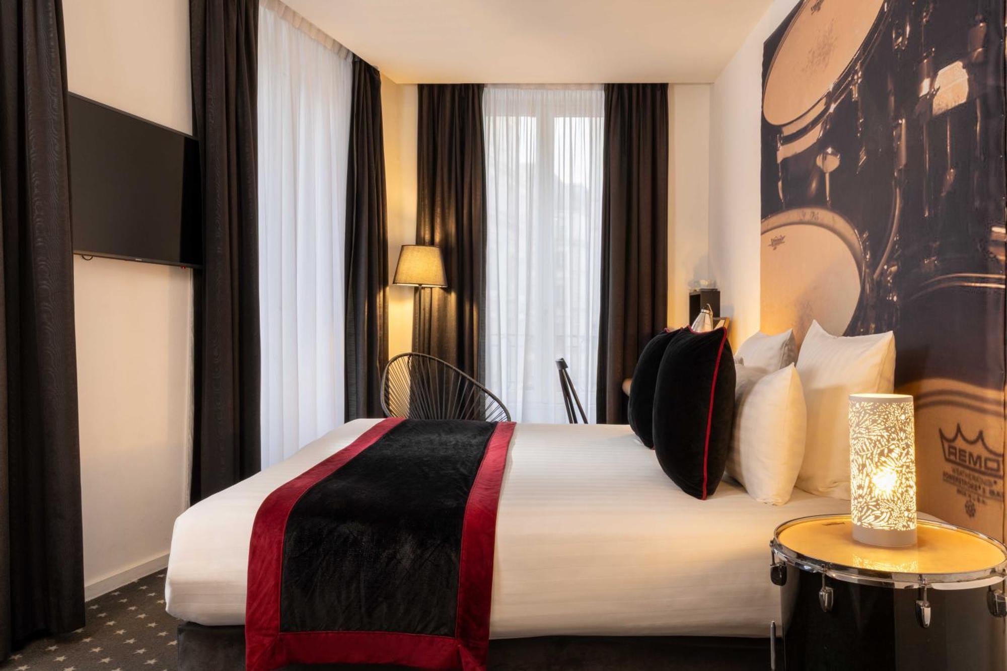 Two Connecting Double Rooms