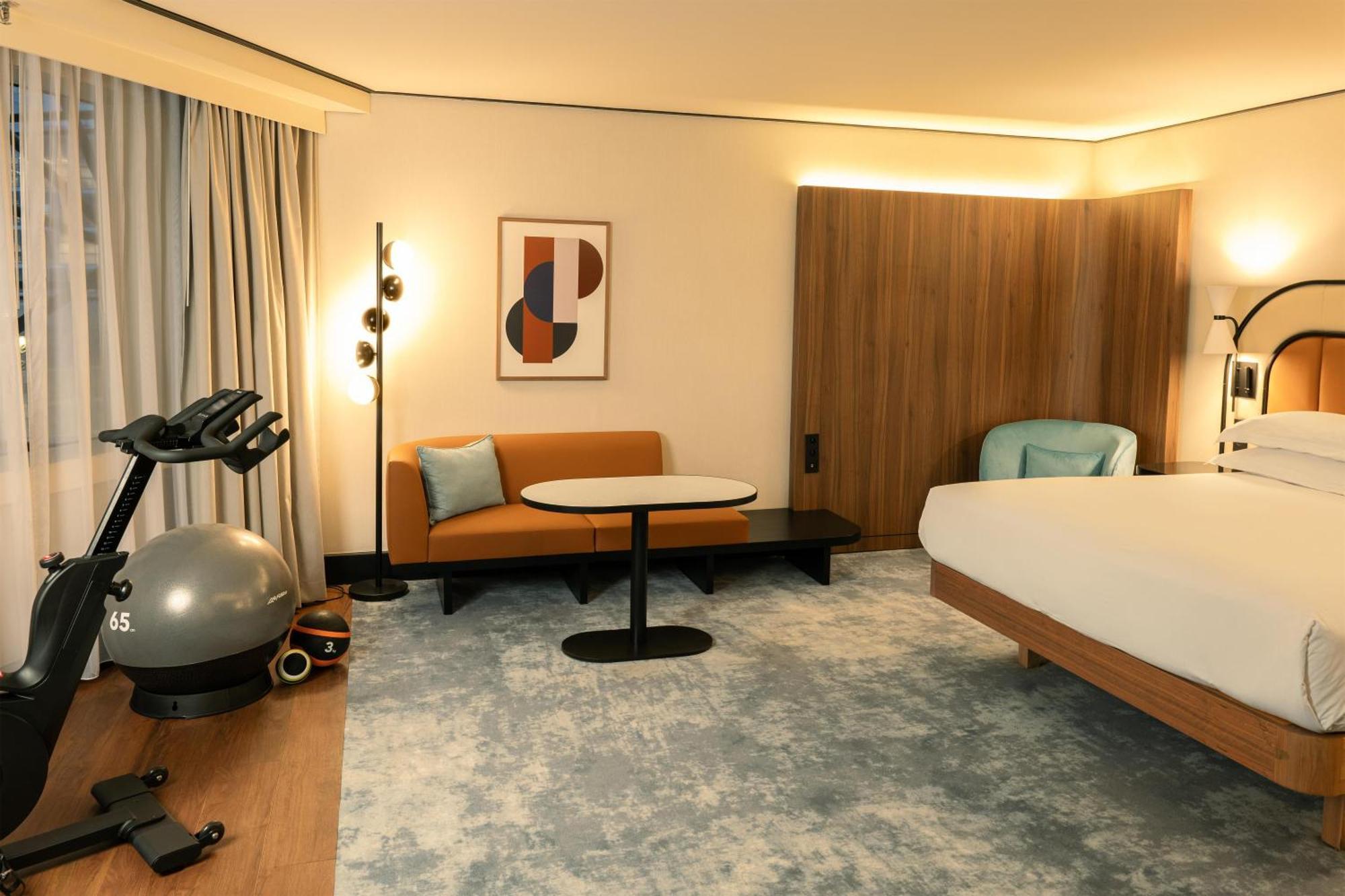 King Room Near to Fitness Room