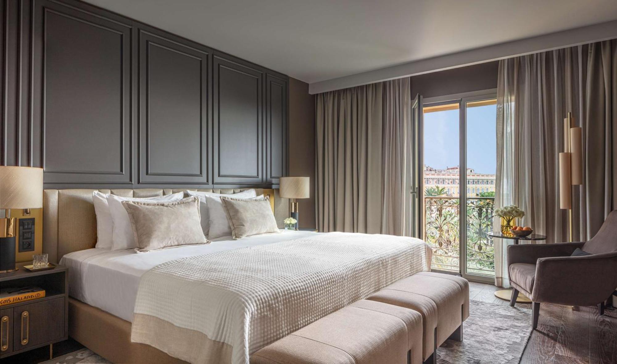 Premium Garden View Room Balcony