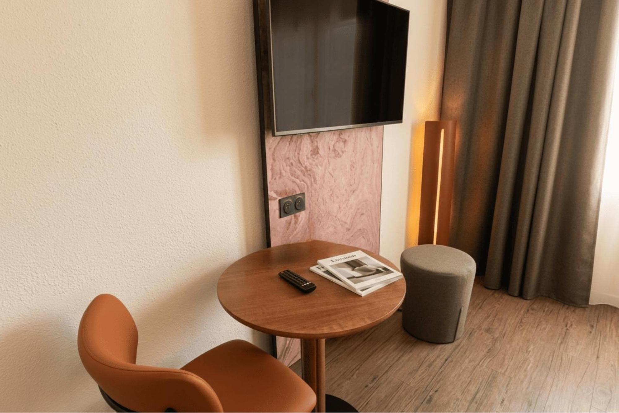 Double Room Golf side