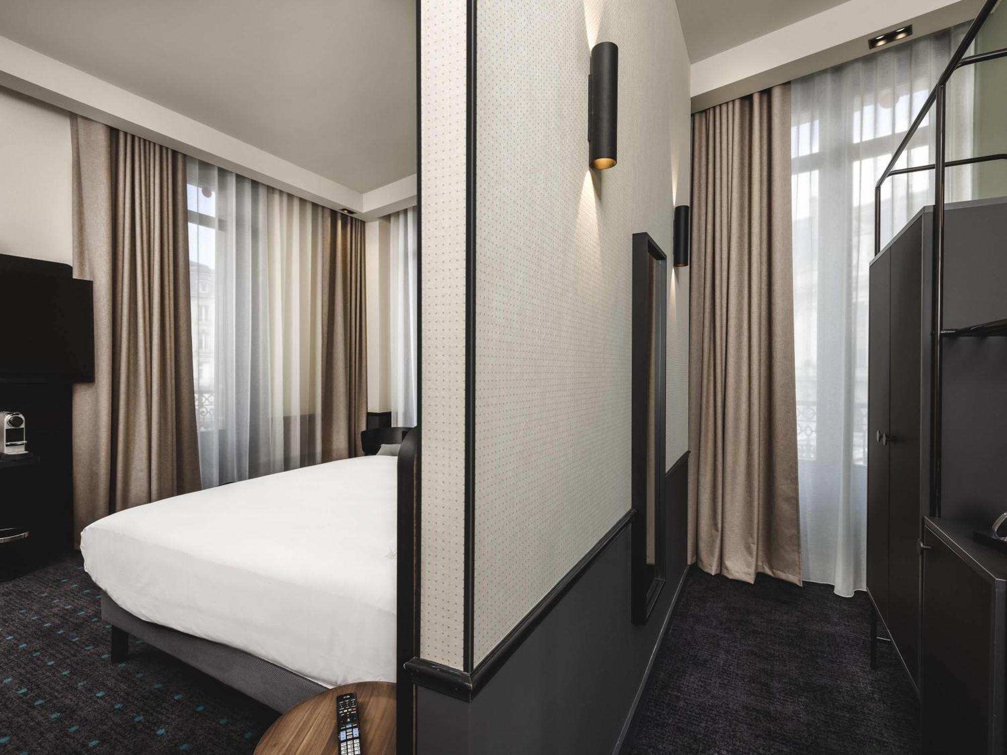 Privilege Junior King Suite