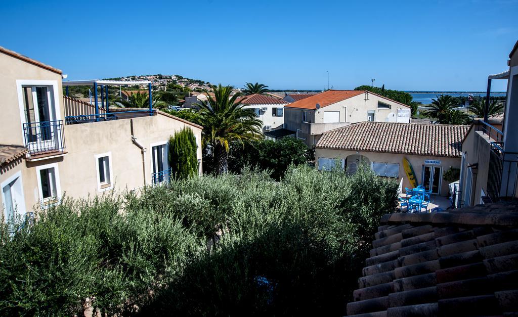 Studio Unfurnished Juliet Balcony or Terrace