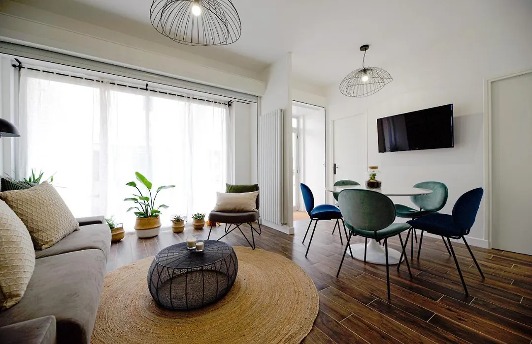 Luxury Home Near Tour Eiffel-1