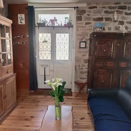 Chambrecosy maison de charme proche gare et centre historique-3