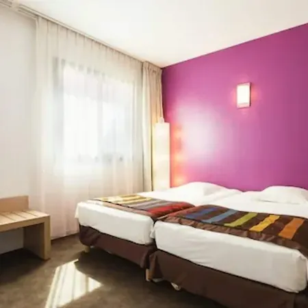 Esatitude Hotel-2