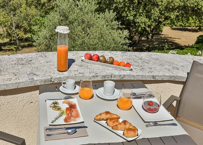 Bed and Breakfast Quintessence Provence à Goult