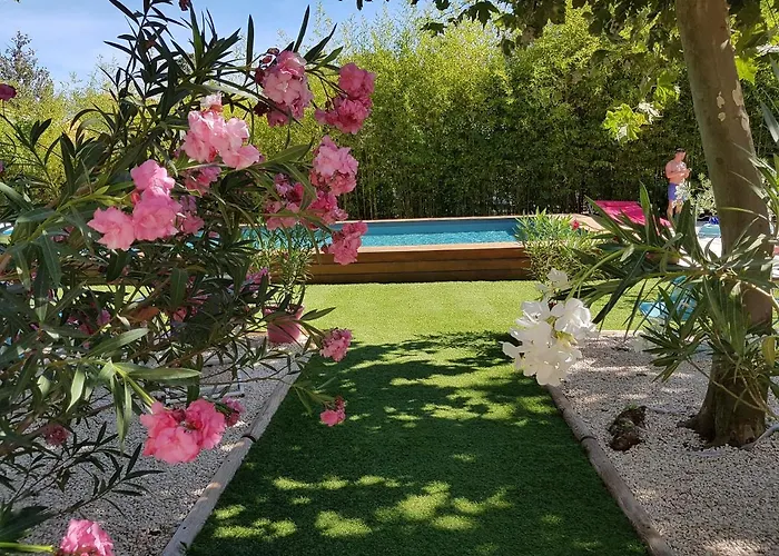 Hotel Domaine Saint Dominique à Seillons-Source-d'Argens