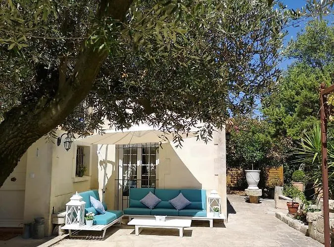 Le Mas Des Agapes Beaucaire 