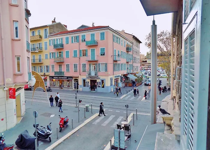 Gare 5 Minutes Garibaldi Republique Chambre Privee Non Fumeur Pour Voyageurs Calmes Tram Au Pied De L'Immeuble Nice