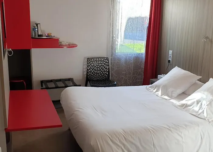 Brit Hotel La Ferte Bernard
