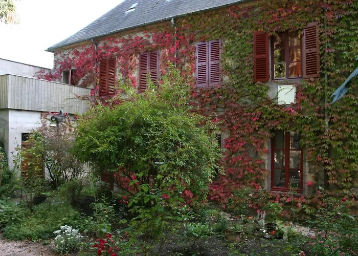Castel Hotel 1904 Saint-Gervais-dʼAuvergne