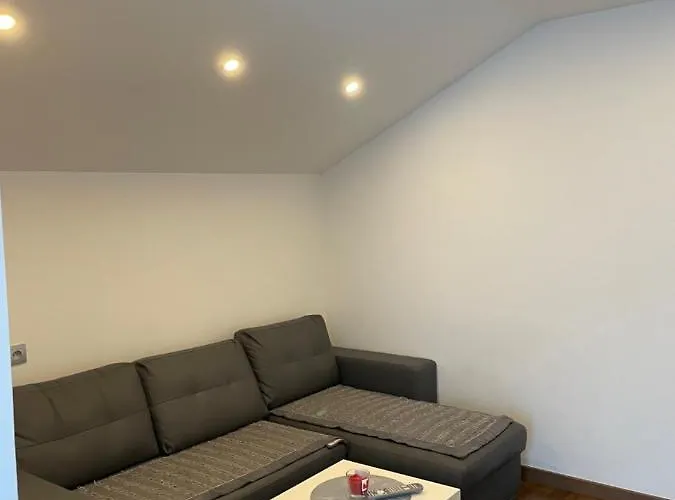 Studio privée Vesoul -Wifi,TV,Clim,Parking gratuit