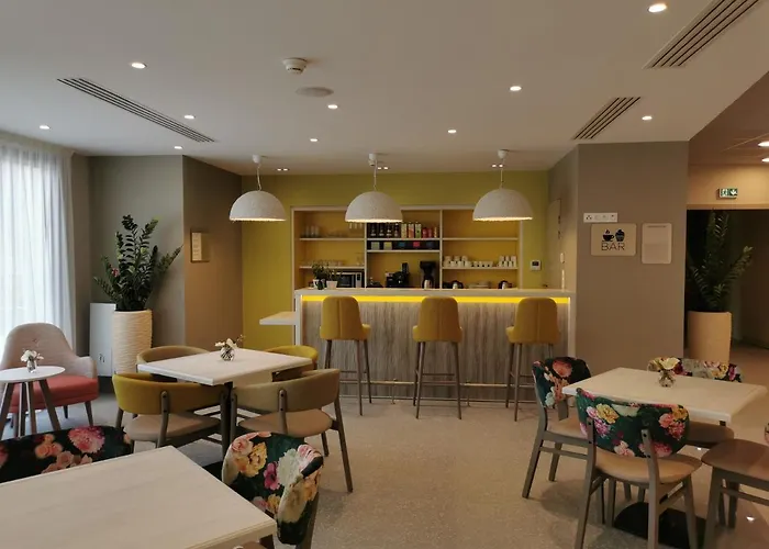 Résidence service senior DOMITYS LES ALEXIS Montélimar