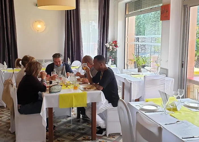 Hotel - Restaurant - Bar Saint Avit L Hotel Des Tchoumjeu Lourdes