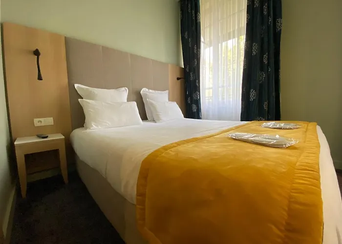 Hotel L'Univers Reims