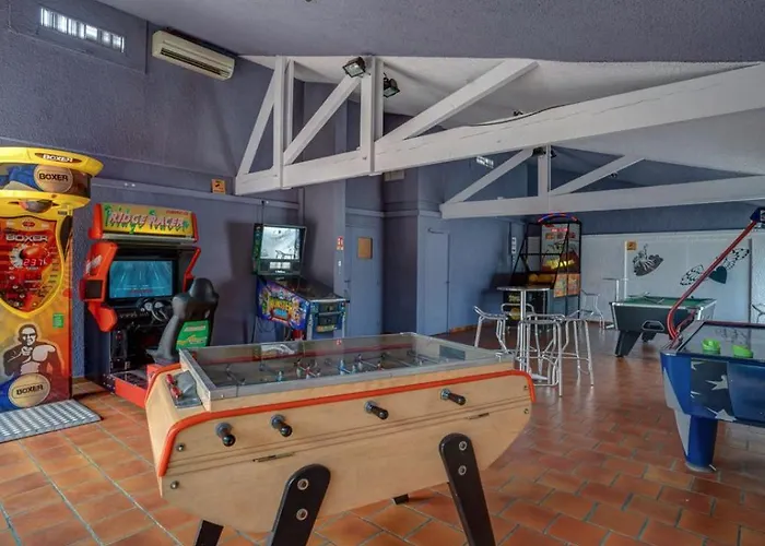 Bungalow de luxe de 60m2 dans camping 5 étoiles Puget-sur Argens