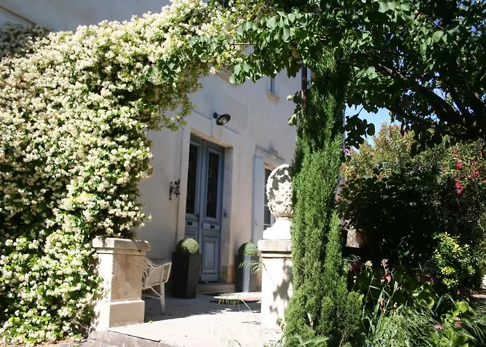 Le Petit Palais Maisonnette Aparthotel Aviñón