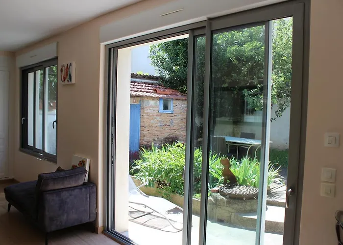 Agréable Maison de Ville avec Jardin Tours