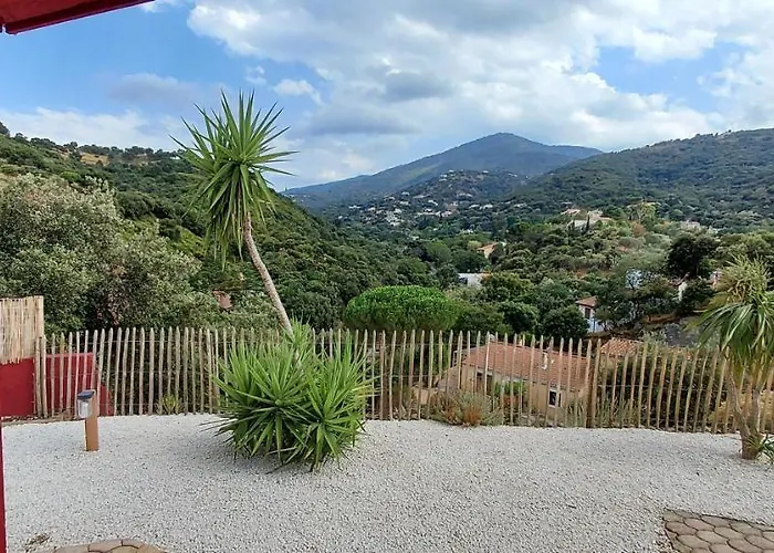 Villa Label Vue chambres d'hôtes avec piscine au Boulou Le Boulou