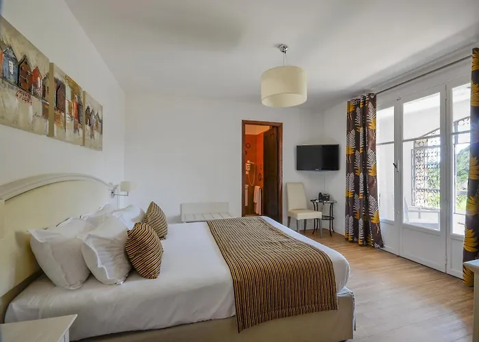 Hotel & Restaurant Les 3 Barbus Anduze
