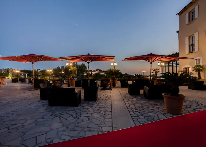 Saint-Cyr-sur-Mer Hotels