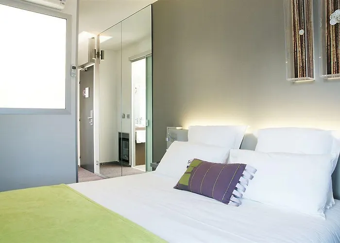 Hotel Valadon Colors Paris