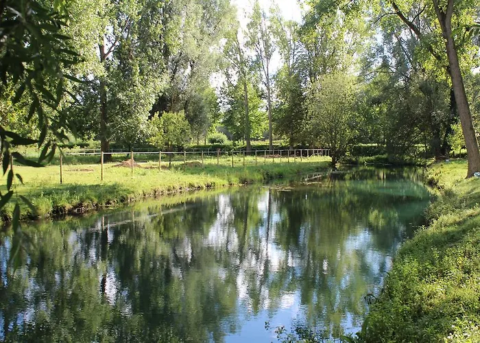 Chambres D'Hotes Les Ecuries De La Source Amiens