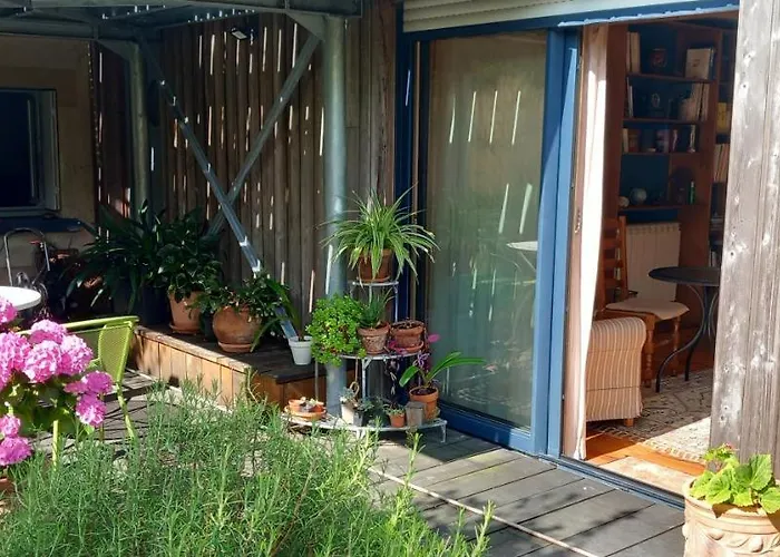 Chambre Avec Terrasse Chez Anne Rennes
