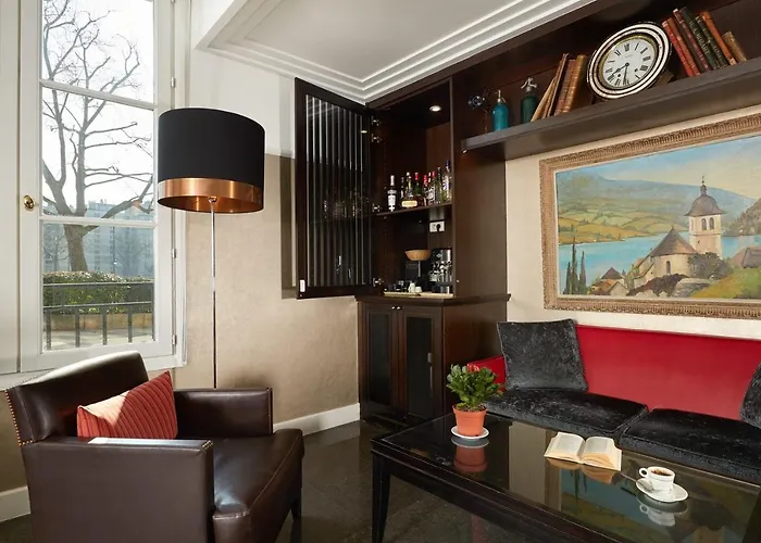 Hotel De La Jatte Neuilly-sur-Seine
