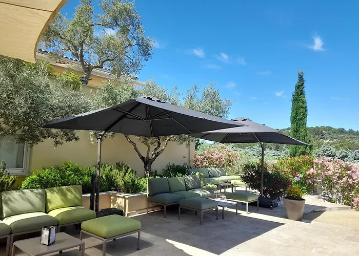 Clos Saint-Michel Resort & Spa Malaucène