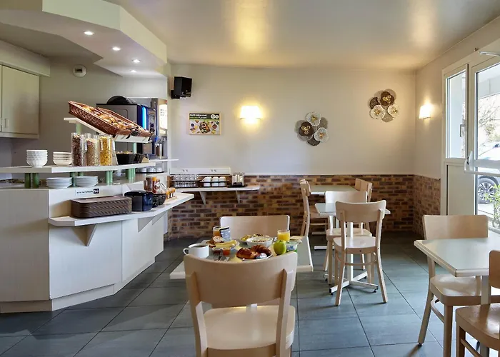 B&B Hotel Saclay