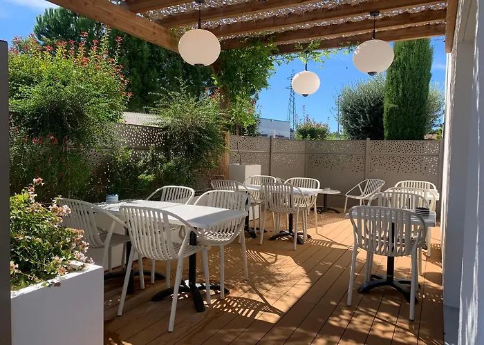 Saint-Jean-de-Vedas Hotels