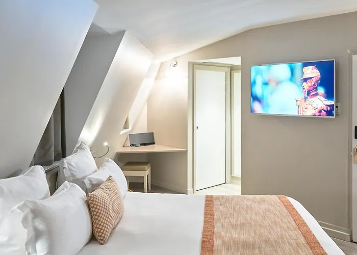 Hotel Vic Eiffel Paris