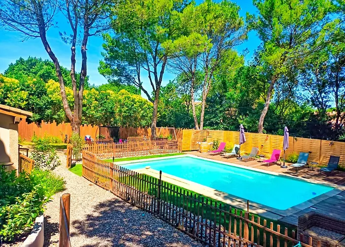 Hotel L'Entre Nous, piscine et jacuzzi privé Carcasona