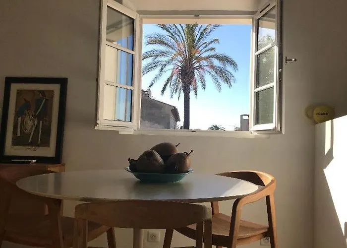 Village - Duplex Lumineux Avec Vue Magnifique Sur Les Toits Saint-Tropez