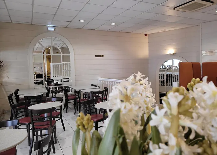 Hotel De Paris Lourdes