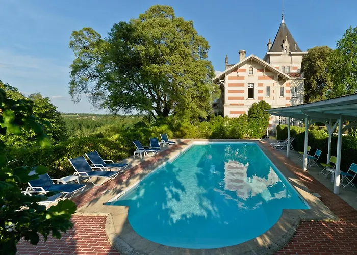 Hôtel L'Yeuse - Les Collectionneurs Châteaubernard