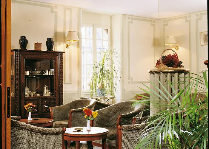 The Originals Boutique, Hostellerie des Trois Pigeons, Paray-le-Monial 