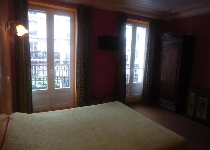 Hotel Des Belges Paris