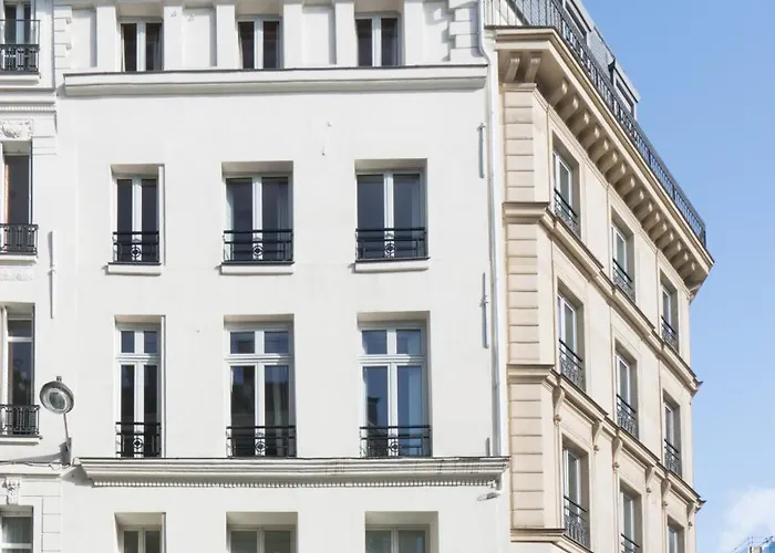 Apartments Du Louvre St Honore Paris