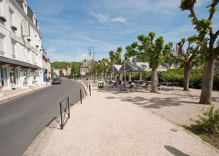 Logis Hotel Beaudon Pierrefonds